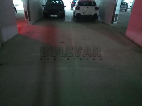 Izdavanje garažnog mesta- Novi Bubanj