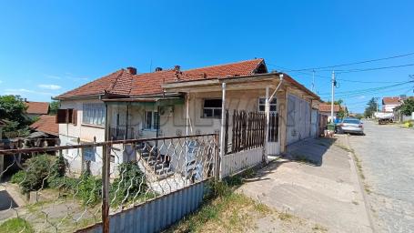 Kuća na Hisaru, 140m2, plac 554m2