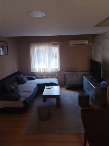 Izdaje se odličan stan kod Doma zdravlja, 30m2