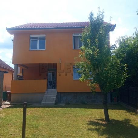 Kuća novije gradnje u Kragujevcu, naselje Bresnica - površina 124 m2, plac 395 m2