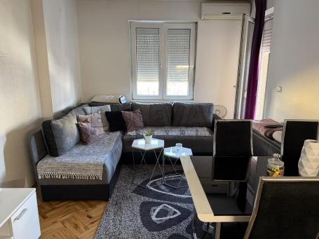 Izdaje se odličan jednoiposoban stan kod Parka Svetog Save, 35m2