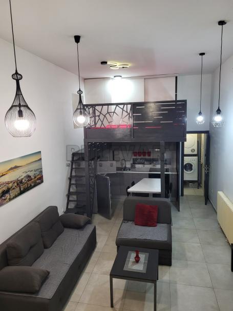Izdaje se nameštena garsonjera sa galerijom, Koste Stamenkovića, 36m2 + galerija