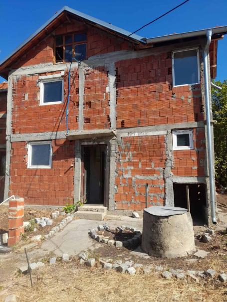 Vikendica, 10 ari plac, Vinik