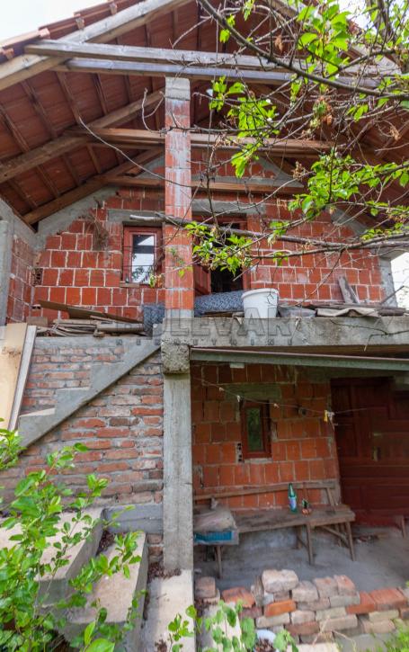 Vikendica, Delijski Vis, 80 m2