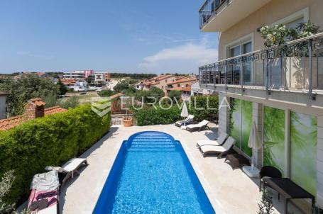 Istra, Pula, luksuzni Boutique hotel na traženoj lokaciji s pogledom na more