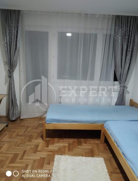 Izdaje se jednosoban stan kod Dif-a, 34m2!