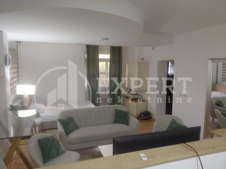 Izdaje se odličan stan u Donjoj Vežini, 40m2