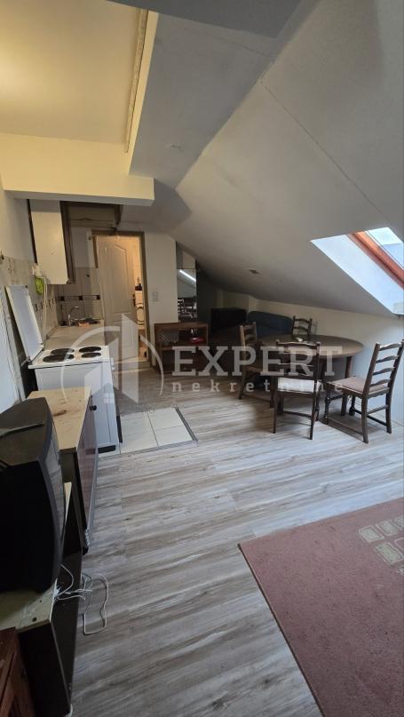 Izdaje se garsonjera kod Gradske bolnice, 30m2