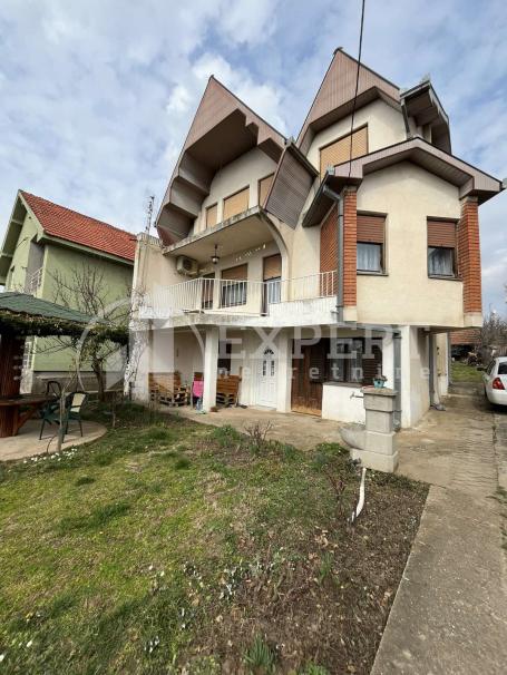 Kuća u Aleksincu 174m2
