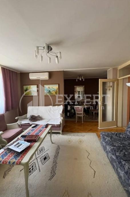 Stan 84m2, Vizantijski bulevar