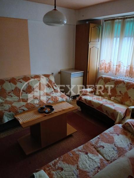 Izdaje se odličan stan u centru Niša, 50m2