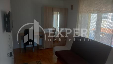 Izdaje se odličan apartman na Apelovcu, 20m2