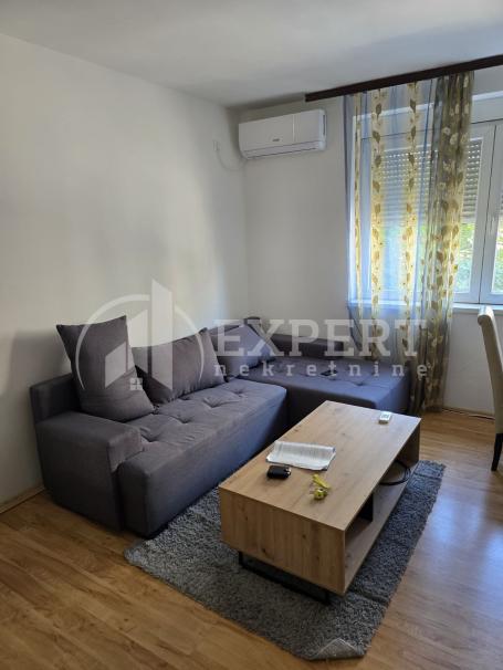 Izdaje se stan na Obilićevom vencu