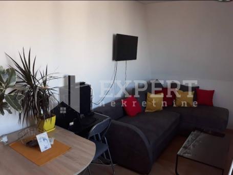 Izdaje se odlična garsonjera u strogom centru Niša, 30m2
