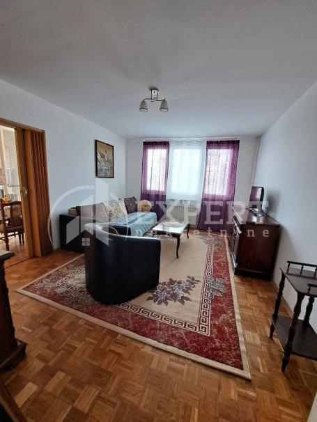 Izdaje se stan na Bulevaru Nemanjića