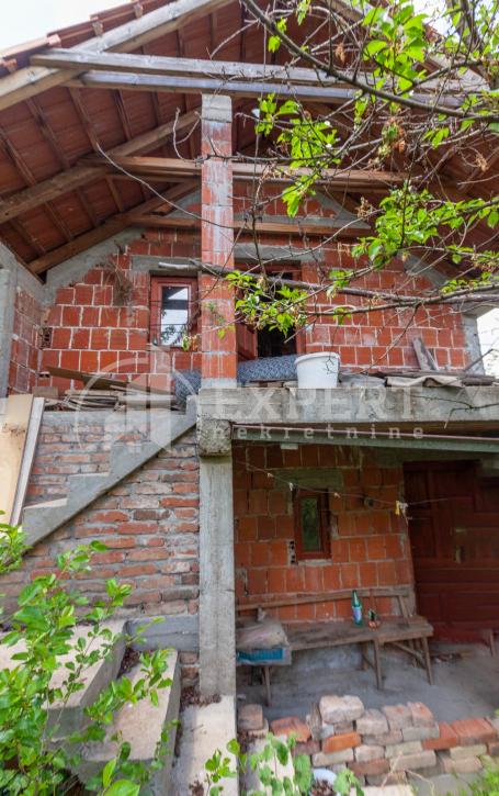 Vikendica, Delijski Vis, 80 m2