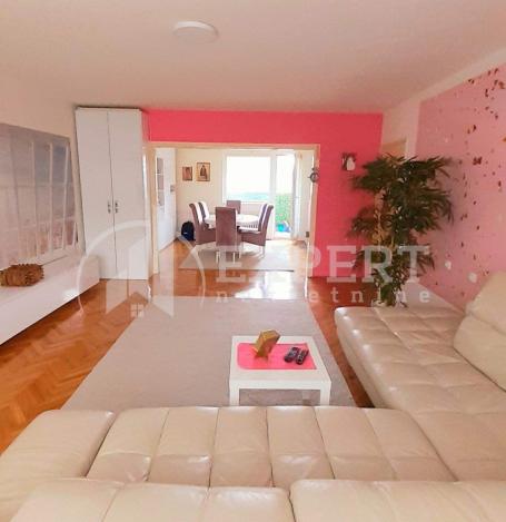 Prodaja, Stan, 115.00m2 , Medijana