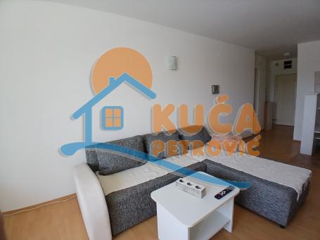 Izdaje se jednoiposoban stan u kompleksu Magdon, 42m2