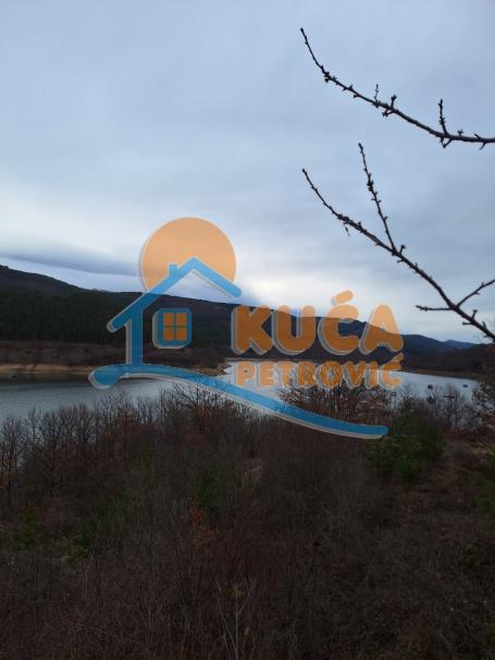 Plac 750m2, Zavojsko jezero