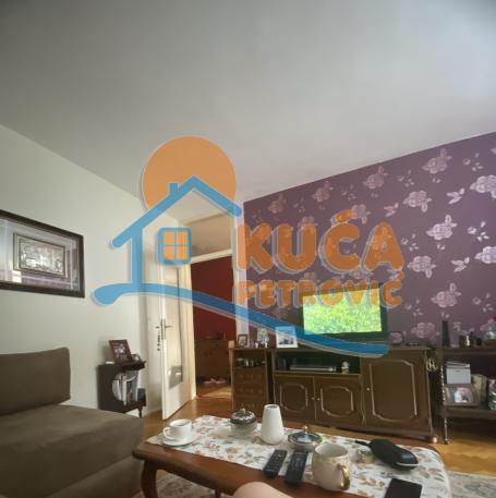 Izdaje se odličan stan kod Tehničkih fakulteta, 66m2