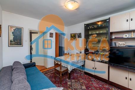 Kuća  kod  Pivare, 191 m2, garaža, plac 392 m2