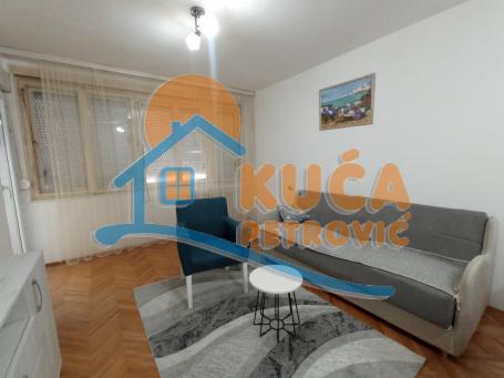 Izdaje se dvosoban stan kod Margera, 43m2