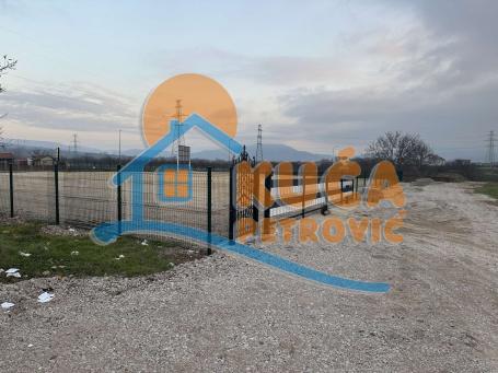 Izdaje se plac na Matejevačkom putu