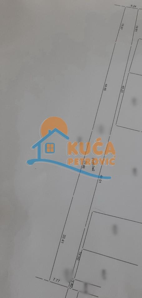 Plac, Donja Vrežina  9.97 ari