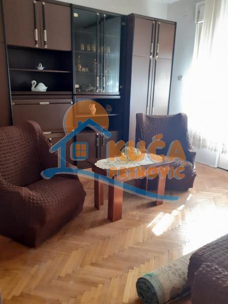 Izdaje se dvosoban stan kod Caira, 65m2