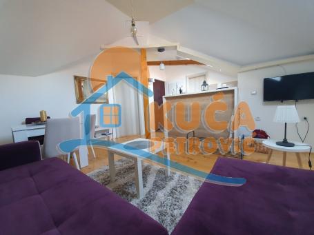 Apartman na Kopaoniku 31 m2, u blizini hotelskog kompleksa Kraljevi Čardaci