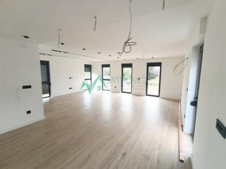 Petosoban nov stan u dva nivoa 205m2 - Telep 