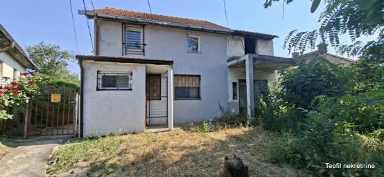VOZDOVAC BULEVAR DESPOTA STEFANA 65m2 , 250000e