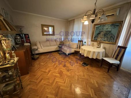 Trosoban stan na Grbavici 
