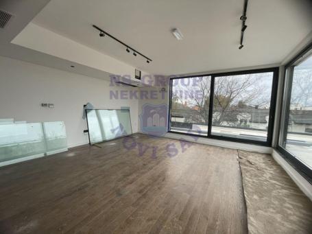 Luksuzan Penthouse sa krovnom terasom 430m2
