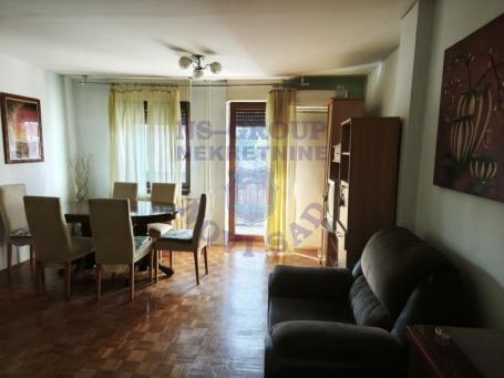 Trosoban stan na Novom Naselju!