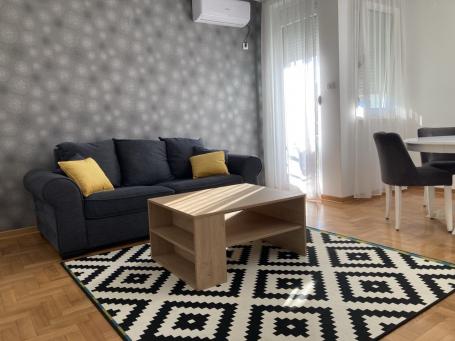 NOVI SAD - SAJAM - 42.00 m2