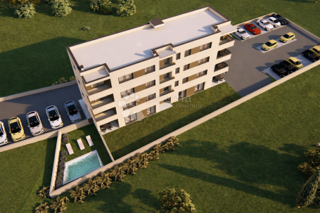 TAR / VRT 110m2/ 3 sp/ 2 kupatila/ parking u cijeni 