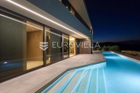 Krk, Vrbnik, jedinstvena villa 240 m² na zemljištu 800 m²