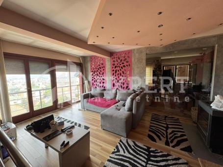 Izdaje se dvoiposoban stan u kući, 90m2