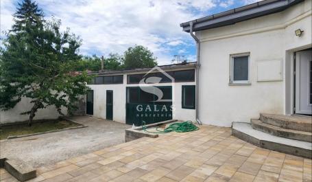 100m2 kuća + 60m2 magacin + dvorište