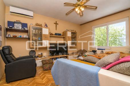 PRODAJA, KUĆA, Sv. I. ZELINA, LAKTEC, samostojeća kuća, 220 m2 u mirnom naselju