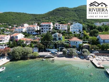 Na prodaju kuca na izuzetnoj i ekskluzivnoj lokaciji – prvi red do mora u Kumbor