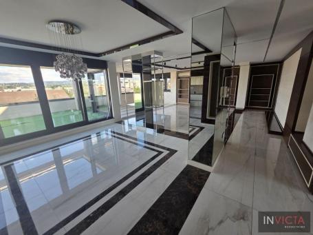 Luks penthouse za poslovanje!