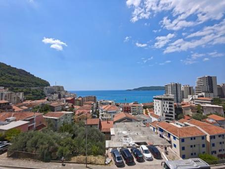 Jednosoban stan s panoramskim pogledom na more, Rafailovići, Budva