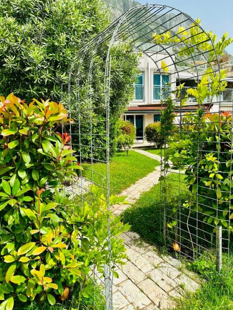 EKSKLUZIVNA PRODAJA: Konfornog dvosobn stan 102m² sa Panoramskim Pogledom – Dobr