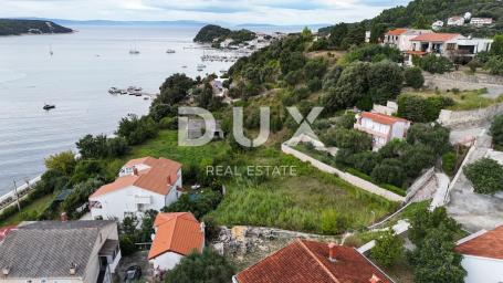 OTOK RAB, KAMPOR - građevinsko zemljište 2850 m2 pored mora