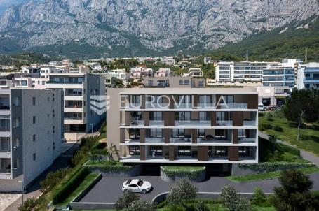 Makarska, ekskluzivan trosoban stan u novogradnji, drugi kat, pogled na more