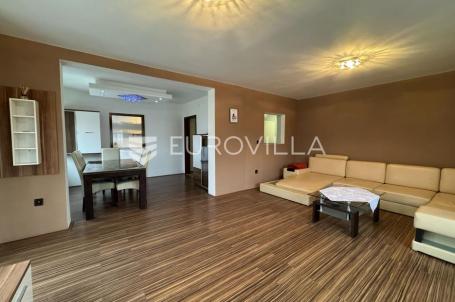 Đakovo, Vila, stambeno, poslovna katnica, 326 m²