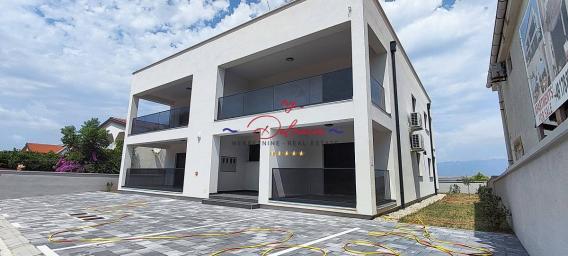 Vir Nova zgrada sa četiri apartmana, 300m do mora