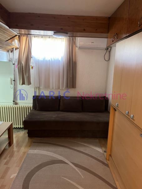 Garsonjera 23 m² preko puta BEO Shopping centra